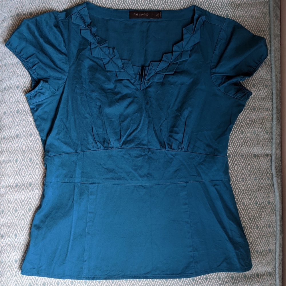 The Limited Geometric Neckline Top